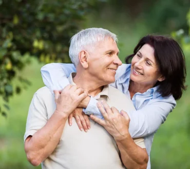 happy-senior-couple